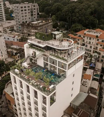 Bán tòa nhà 180-182-184-186-188 Lý Tự Trọng, Phường Bến Thành, TP.HCM