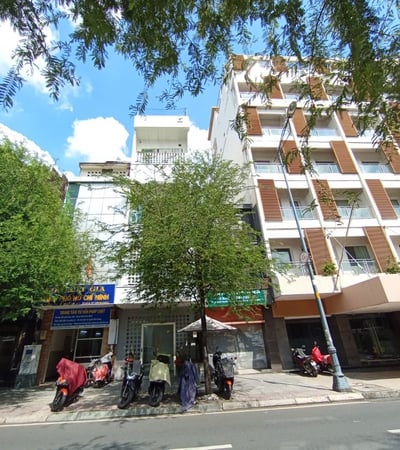 Bán nhà 115 Lê Thánh Tôn Phường Bến Thành Quận 1