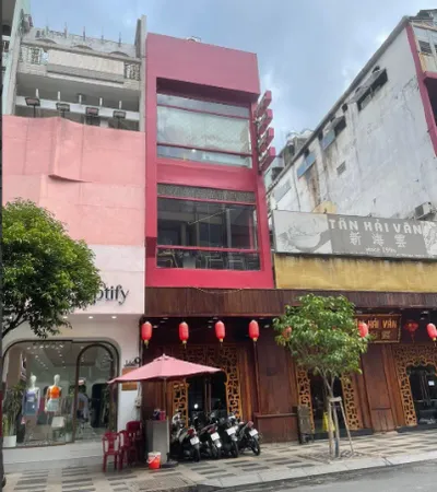 Bán nhà 164 Nguyễn Trãi Phường Bến Thành Quận 1