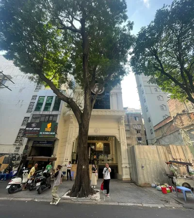 Bán nhà mặt tiền số 3-5 đường Pasteur Quận 1