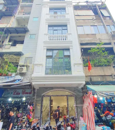 Bán nhà 41 Lưu Văn Lang Phường Bến Thành Quận 1