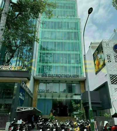 Bán tòa nhà 93 đường Cao Thắng, Phường Bàn Cờ, TP.HCM