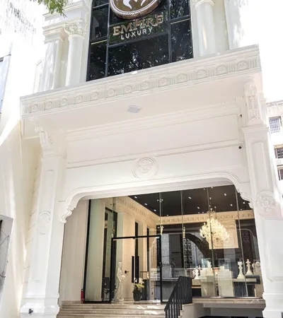 Bán nhà mặt tiền số 3-5 đường Pasteur Quận 1