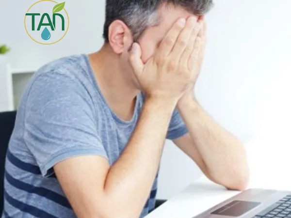 Nguyên nhân TÓC BẠC SỚM ở nam giới