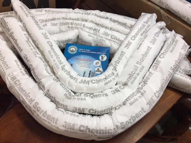 liên hệ đông châu Phao quây thấm hút hóa chất công nghiệp 3M P-200