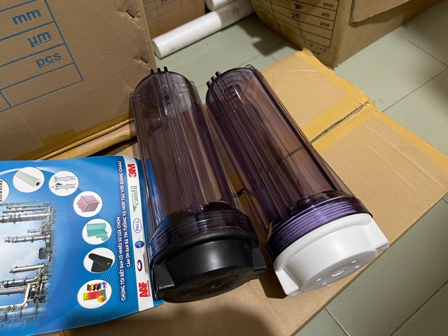 Ly lọc trong nắp trắng và đen 10 inch so sánh Nắp trắng Ly lọc trong 10 inch với loại nắp đen