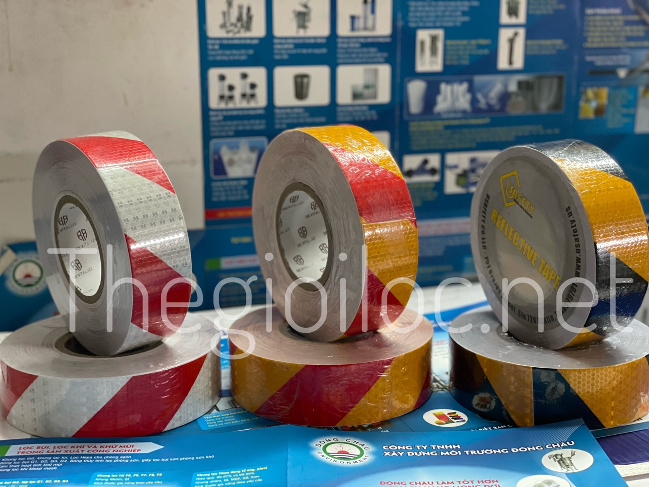 Các loại băng keo phản quang tổ ong: SỌC VÀNG - ĐEN, SỌC ĐỎ TRẮNG, SỌC ĐỎ - VÀNG Các loại băng keo phản quang tổ ong: SỌC VÀNG - ĐEN, SỌC ĐỎ TRẮNG, SỌC ĐỎ - VÀNG