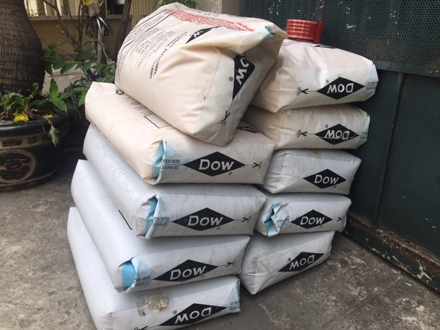 Hạt nhựa Dow gốc H, IR120H trao đổi ion dương giao hàng giá tốt Hạt nhựa trao đổi ion Amberlite Dow IR120H