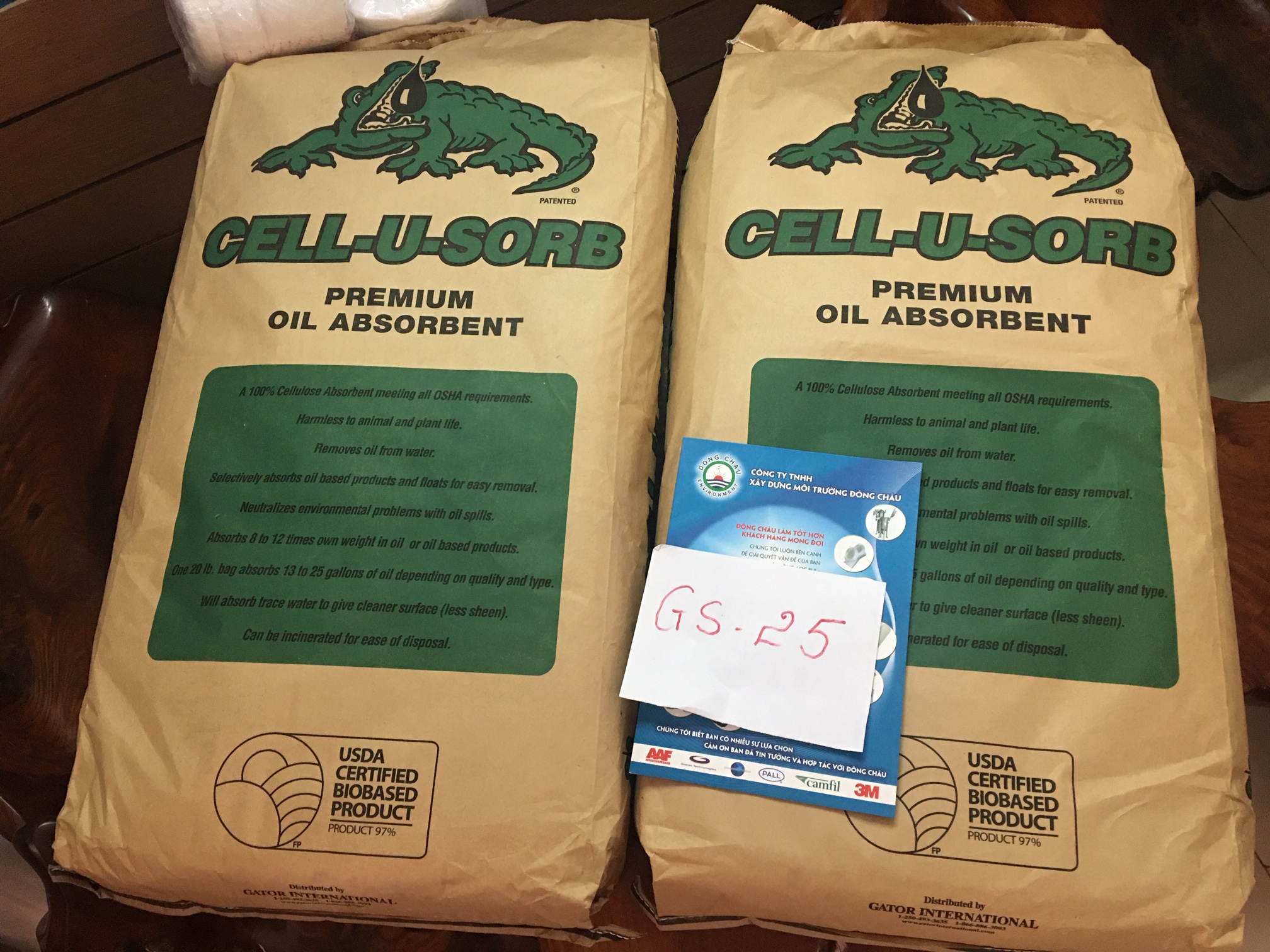 GS25 Cellu Sorb bao Xơ thu giữ dầu trong nước, thu dầu đổ tràn bề mặt GS25 Cellu Sorb Bông thấm dầu đổ tràn phân phối nguyên bao