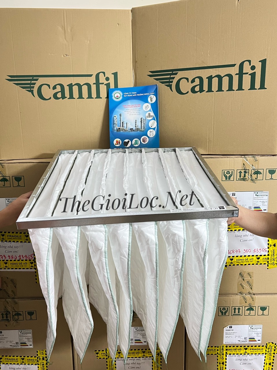 Cấu tạo khung lọc túi Camfil F7 gồm 8 ngăn tăng diện tích bề mặt lọc phân phối sản phẩm chính hãng khung lọc túi Medium F7 Basic-Flo Camfil Nhôm