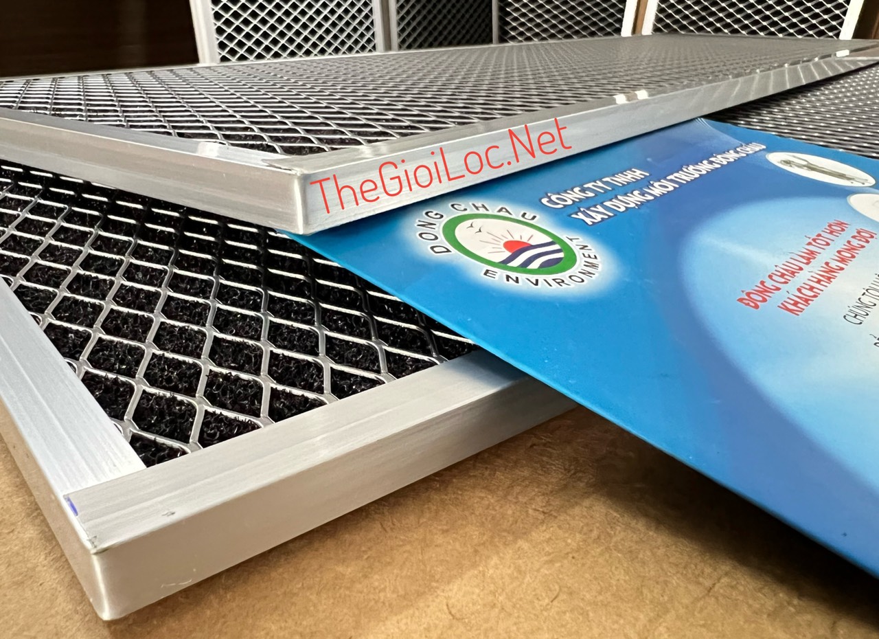 Khung bọt biển lọc khí viền nhôm, 2 mặt lưới mắt cáo định hình