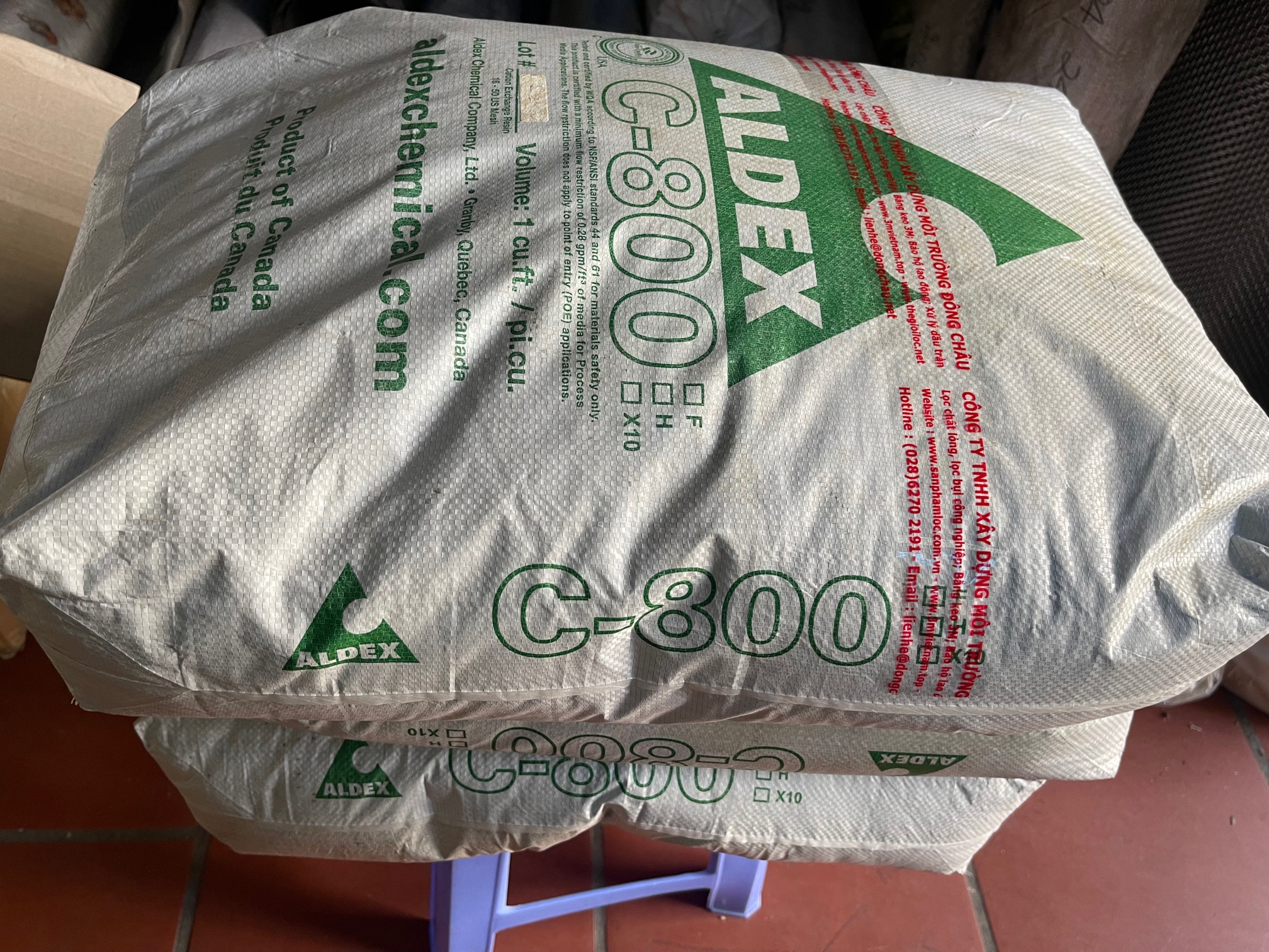 Phân phối sỉ toàn quốc hạt nhựa làm mềm nước Purolite C100, A400, Hạt C800... phân phối giá sỉ Hạt nhựa cation giá rẻ