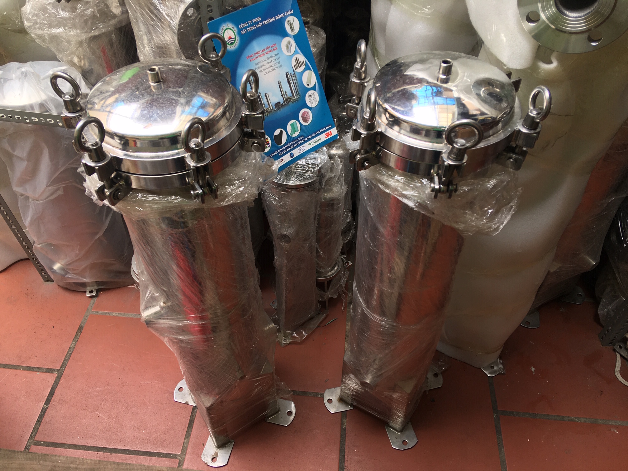 Bình lọc inox chứa 3 lõi 20 inch DOE Bình lọc inox chứa 3 lõi 20 inch DOE