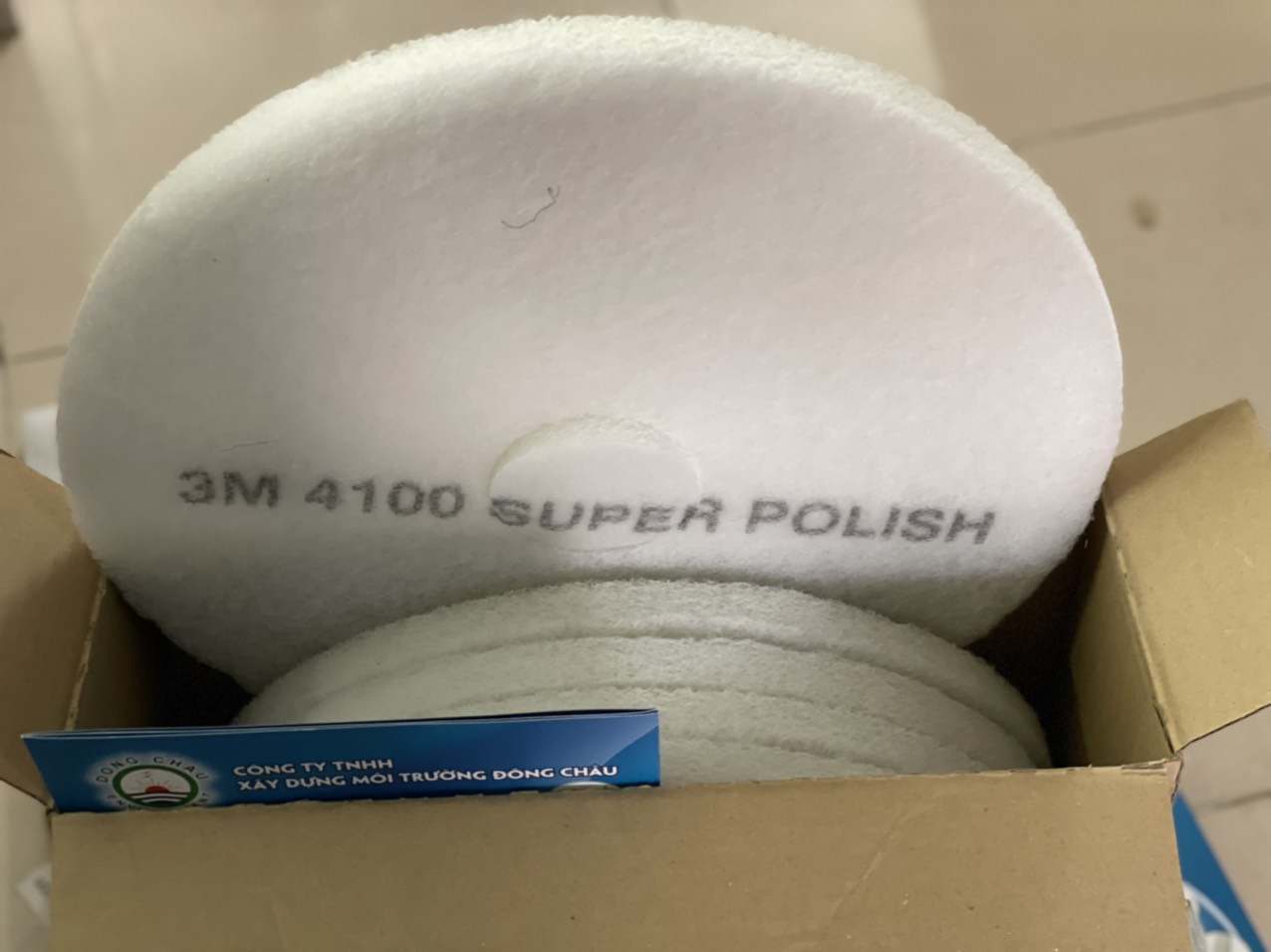 Miếng Pad chà sàn 3M màu trắng 16 inch liên hệ đông châu cung cấp 3M 4100 Pad đánh chà sàn 3M màu trắng