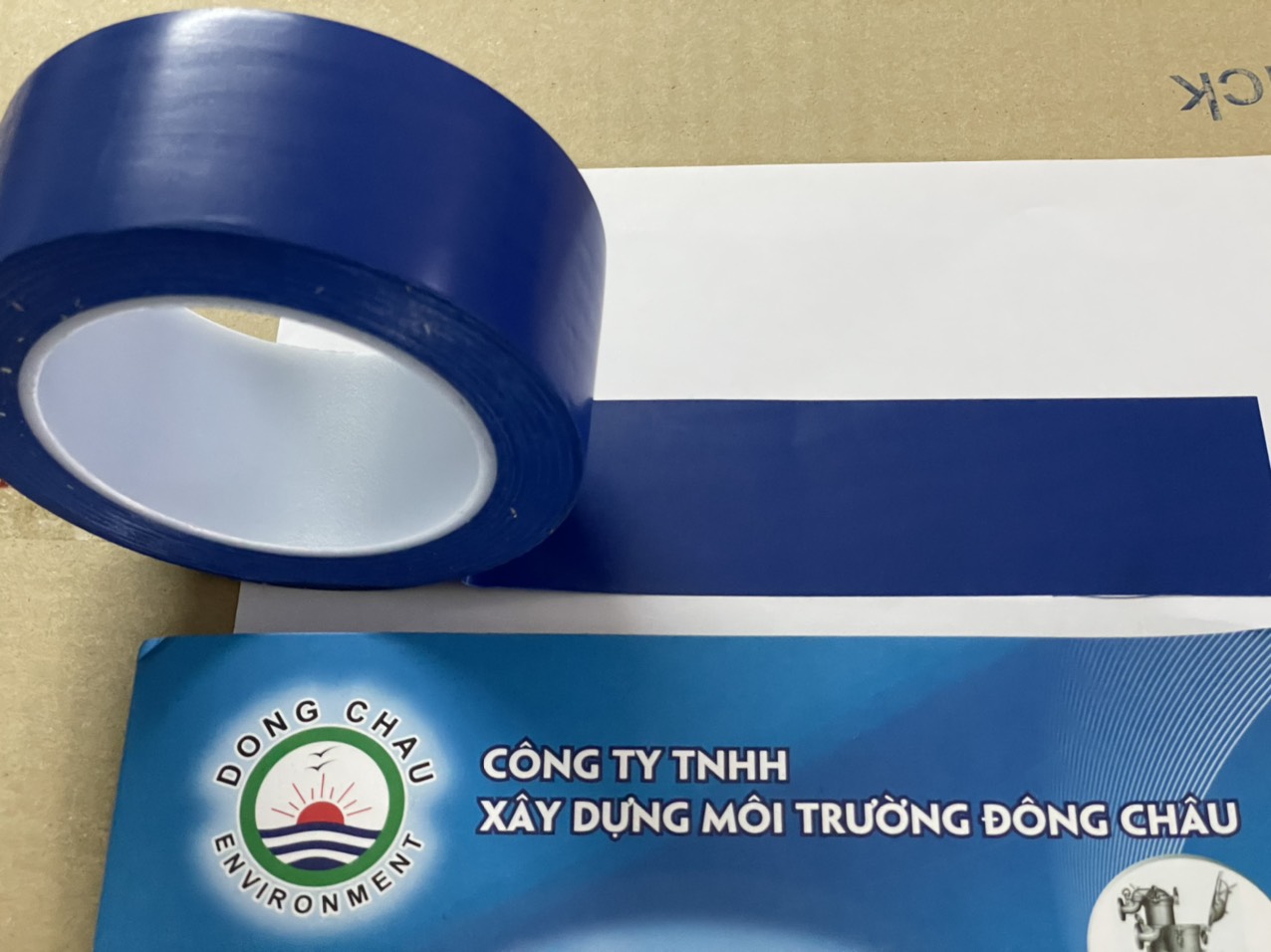 Băng keo dán sàn dán nền 3M 764 màu xanh dương Băng keo dán sàn dán nền 3M 764 màu xanh dương
