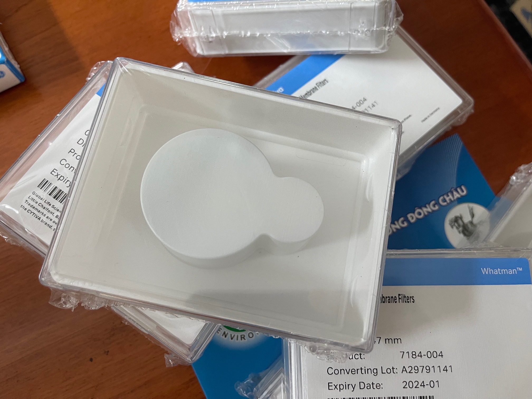 Đóng gói 100 miếng/ hộp giấy PTN Whatman 7184-004