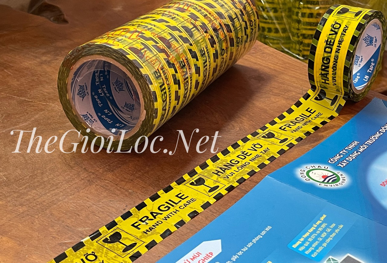 Băng keo cảnh báo hàng dễ vỡ Vàng đen màu nổi bật dễ nhận diện Băng keo cảnh báo hàng dễ vỡ Vàng đen màu nổi bật dễ nhận diện