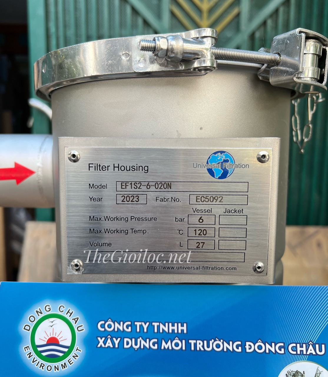 Specifications: Housing filter bag size 2 EF with Universal thread connection