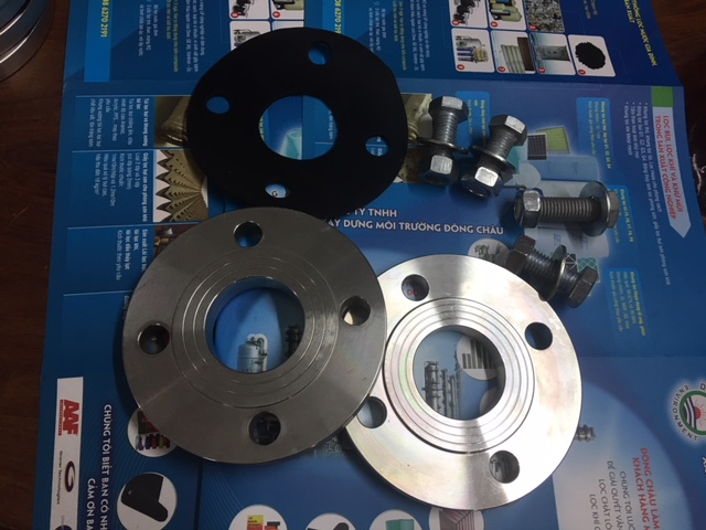 đầy đủ linh phụ kiện Mặt bích inox DN50 cho Housing