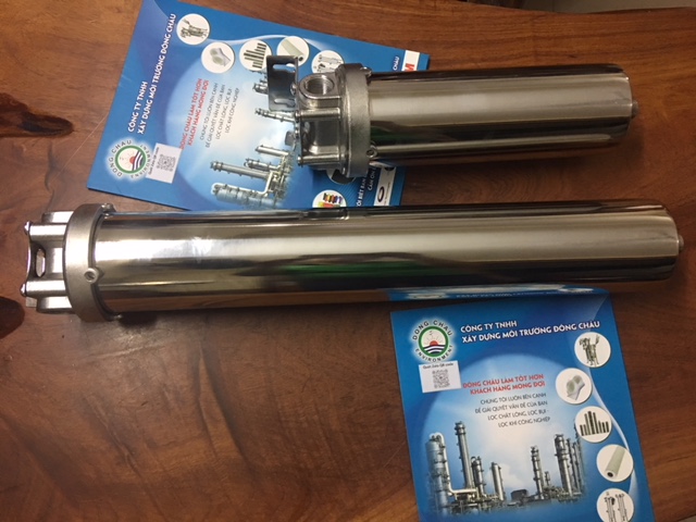 Đầu vào cốc lọc chứa 1 lõi 10 inch và 20 inch