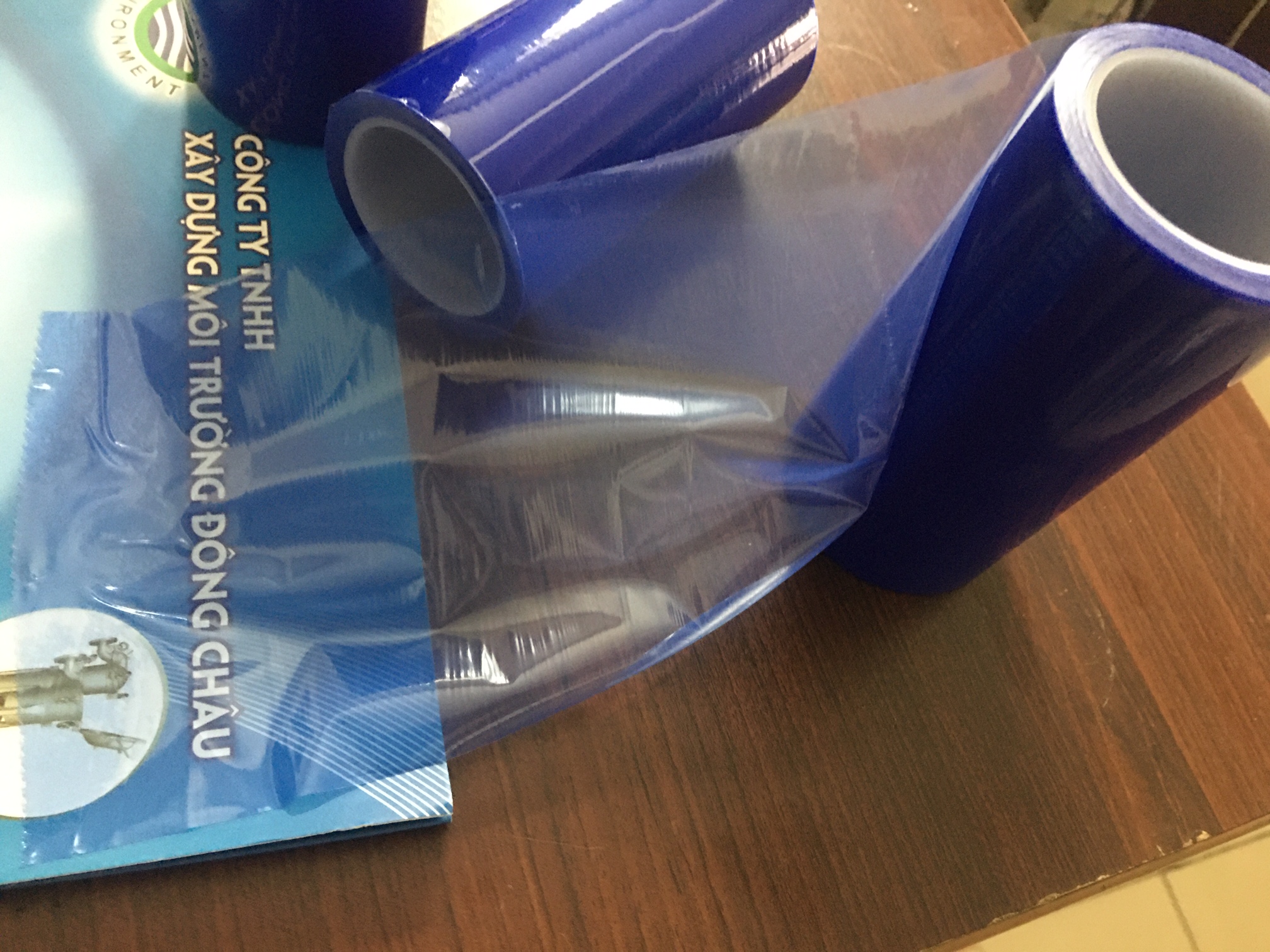 Con lăn dính bụi phòng sạch màu xanh, chất liệu Nylon , PE liên hệ đông châu báo giá Con lăn dính bụi màu xanh 8-inch