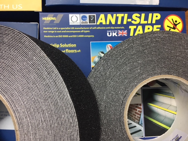 2 cuộn giá sỉ Heskin ĐEN Băng keo chống trơn trượt UK