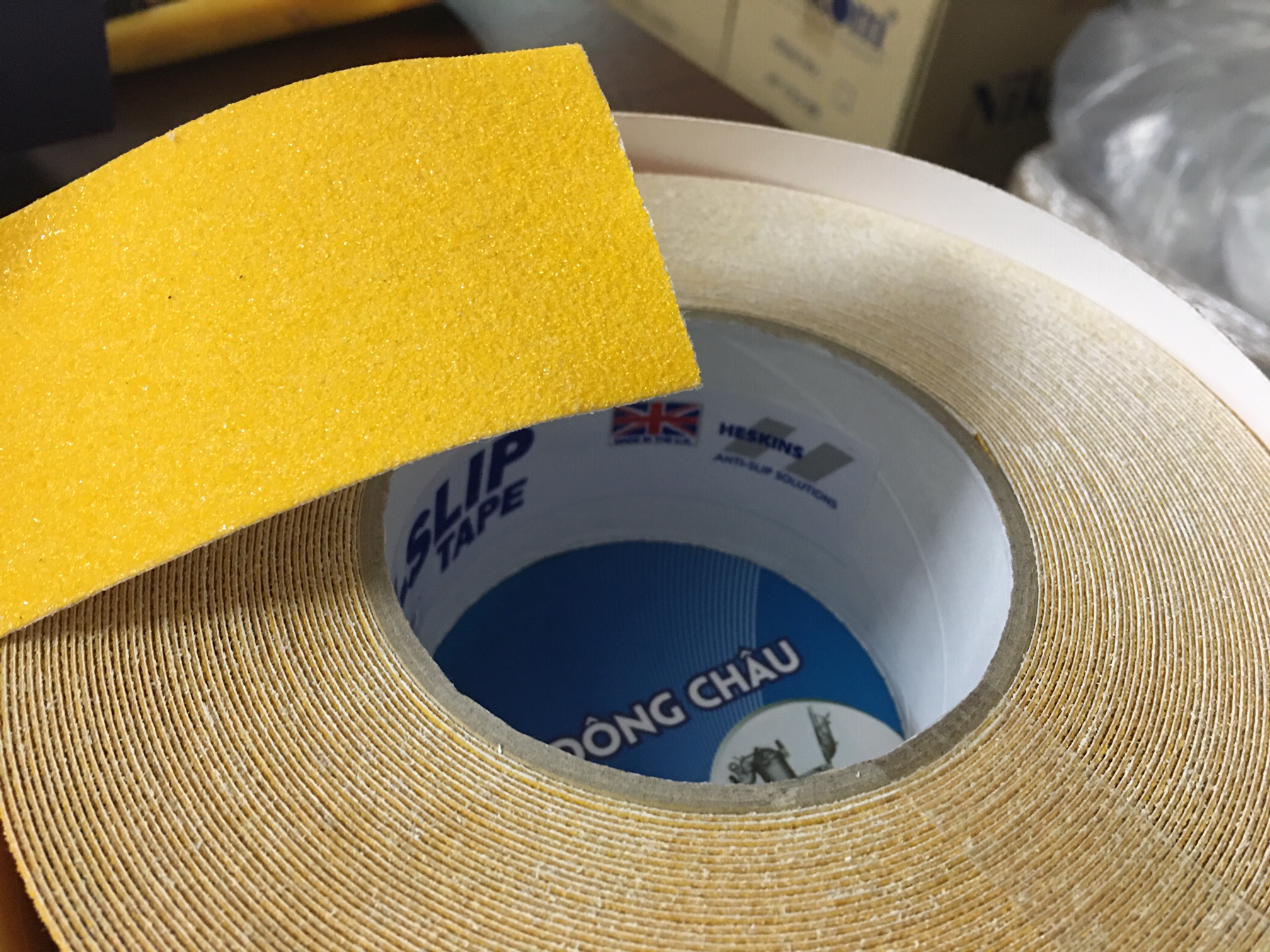 Băng keo Heskin màu vàng chống trơn trượt bề mặt Heskins màu Vàng Băng keo dán nền chống trơn trượt