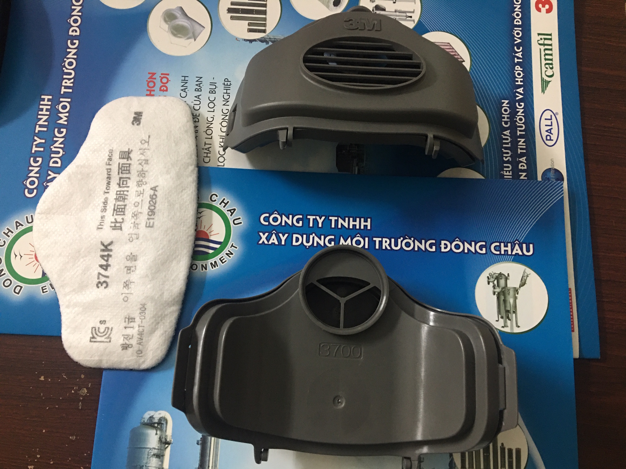 Đông Châu phân phối Nắp nhựa giữ tấm lọc bụi vô cơ 3744K 3M cao cấp