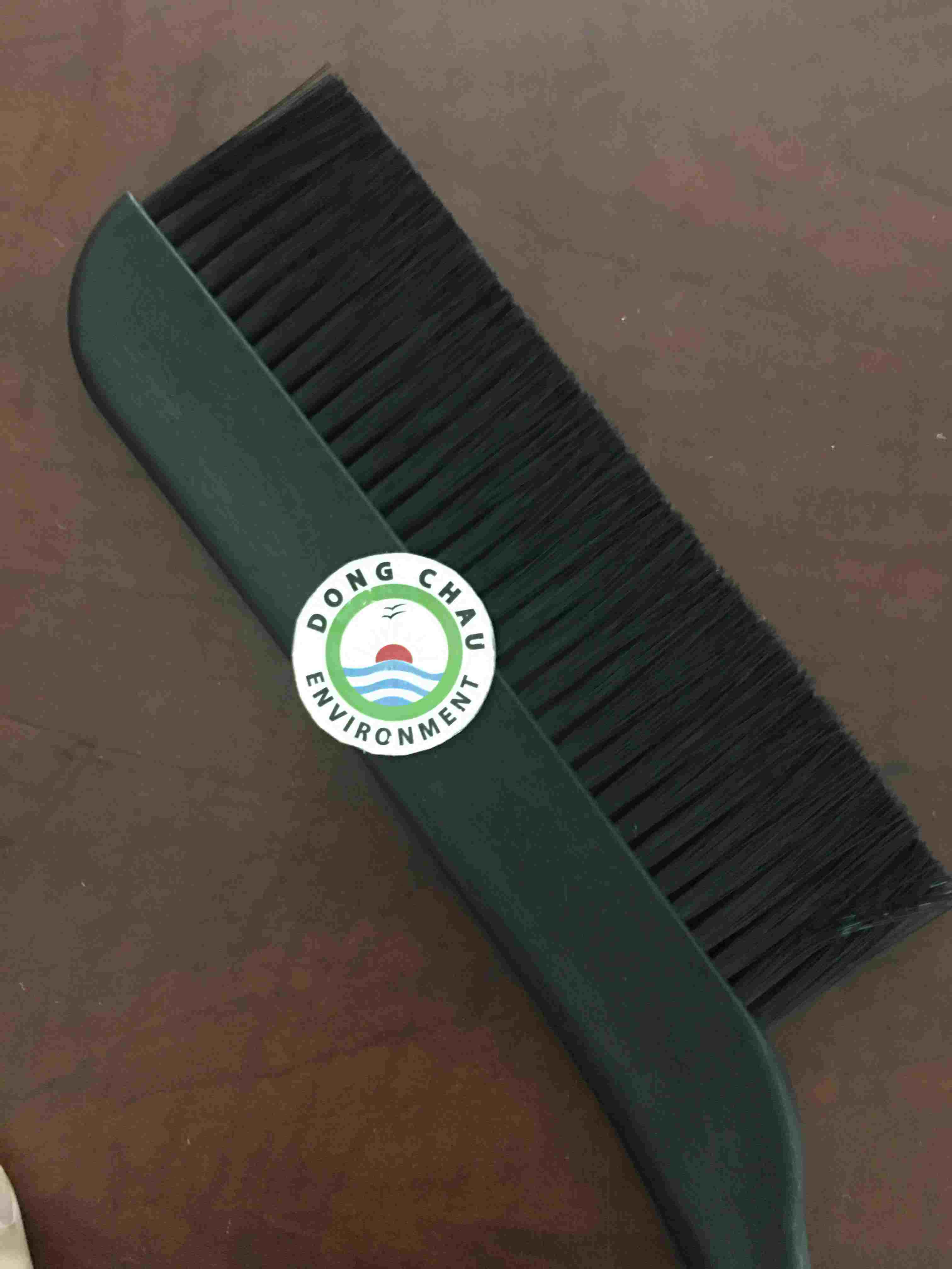 ban-chai-chong-tinh-dien-lon liên hệ đông châu cung cấp Bàn chải tĩnh điện loại dài