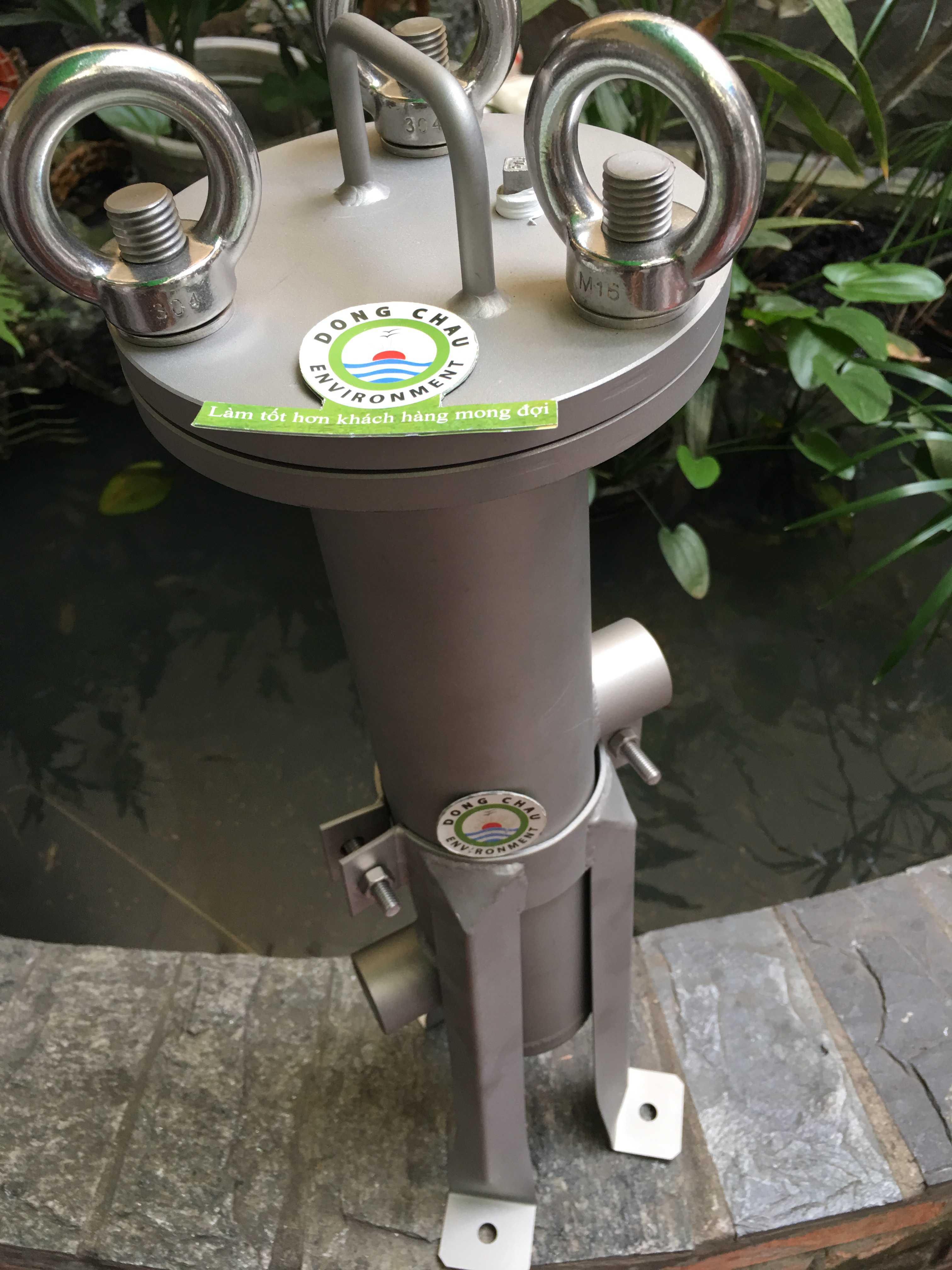 binh-loc-thuc-pham-binh-loc-1-loi-10-inch-Singapore. nhìn từ trên Bình lọc 1 lõi 10 inch DOE Singapore