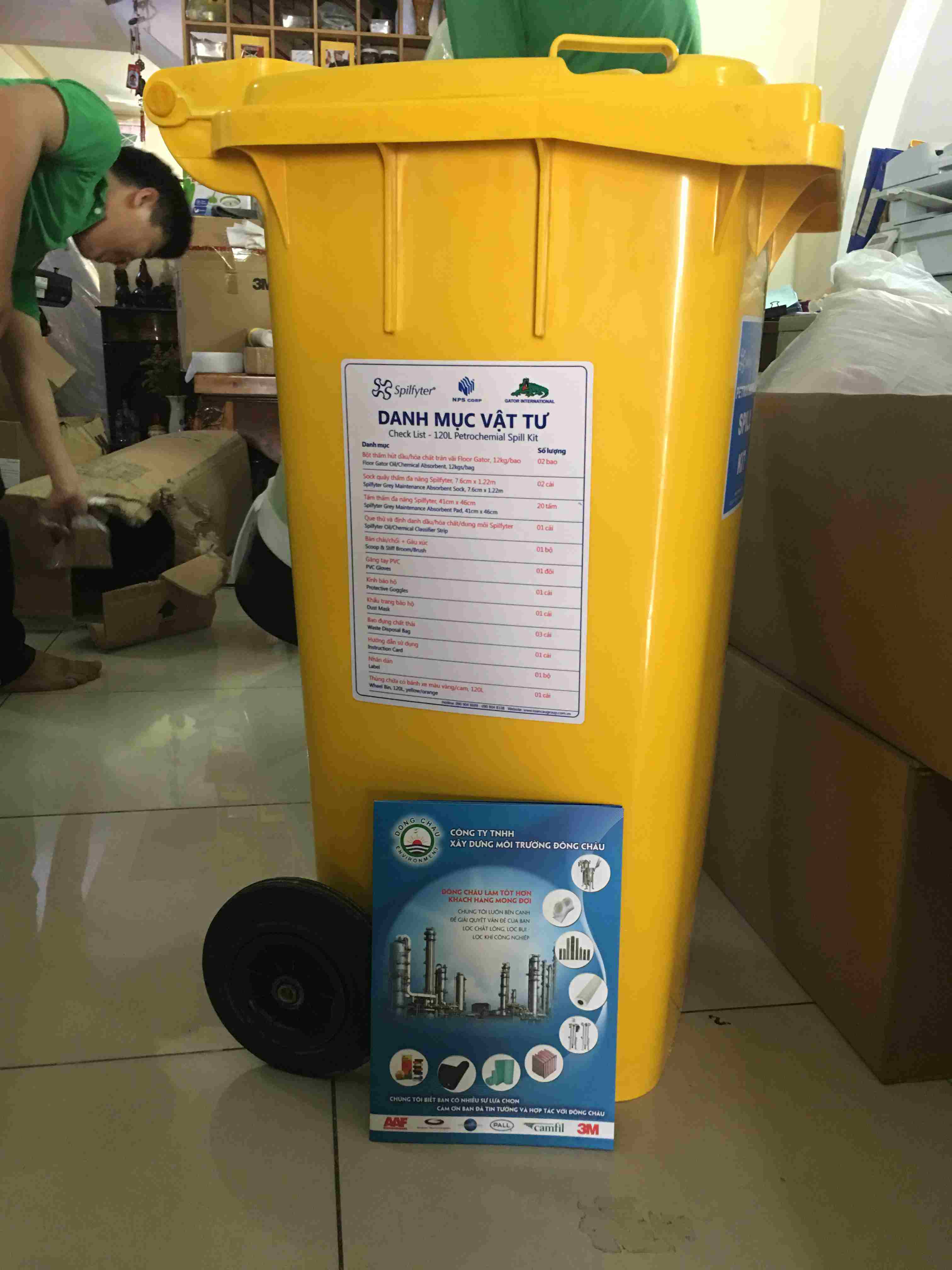 bo-kit-ung-cuu-nhanh-hoa-chat-tran-spilfyter thông tin vật tư bên trong Bộ Kit ứng cứu nhanh sự cố đổ tràn hóa chất