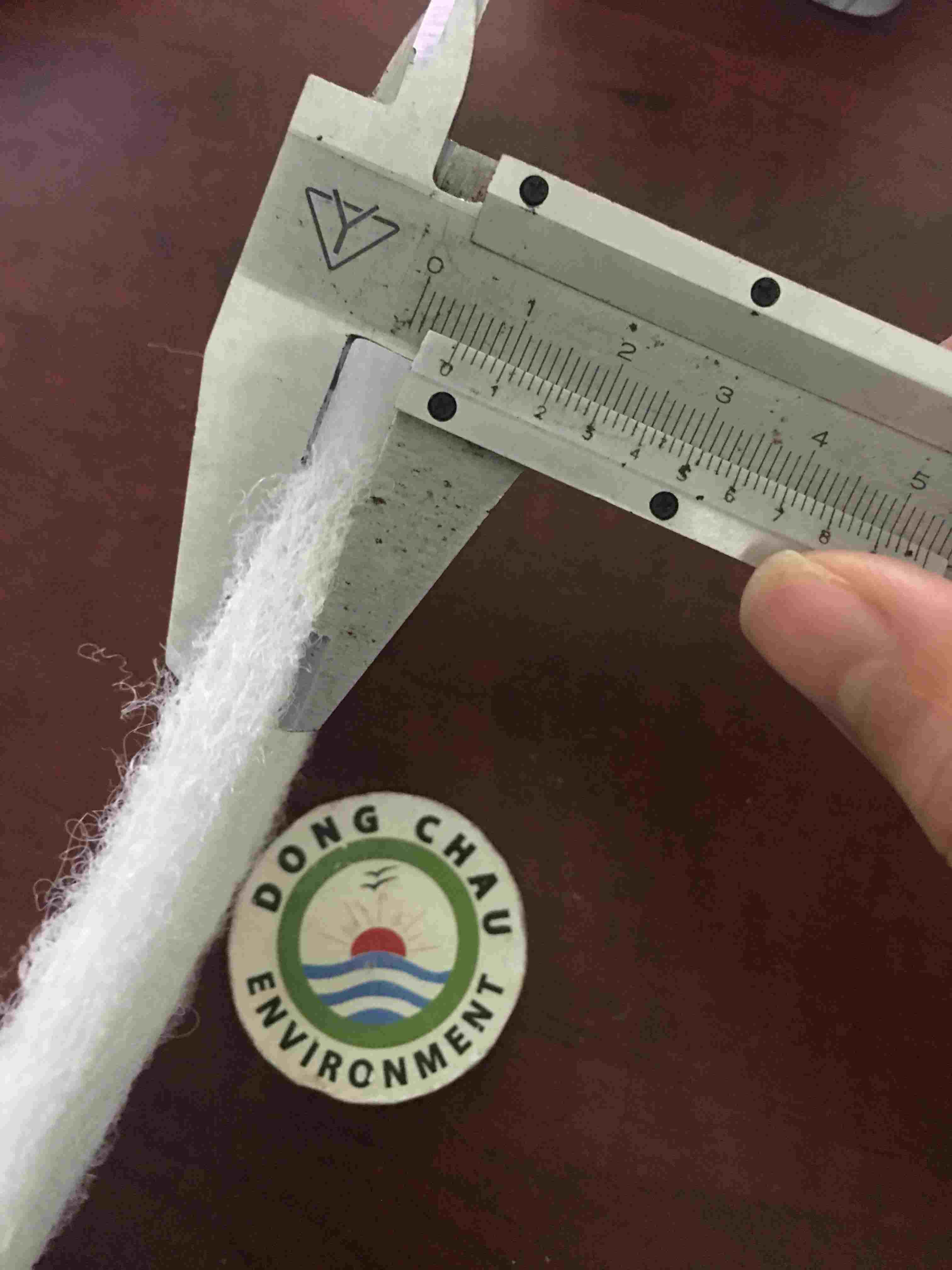 bong-loc-5-mm đo độ dày Tấm bông lọc bụi dày 5mm