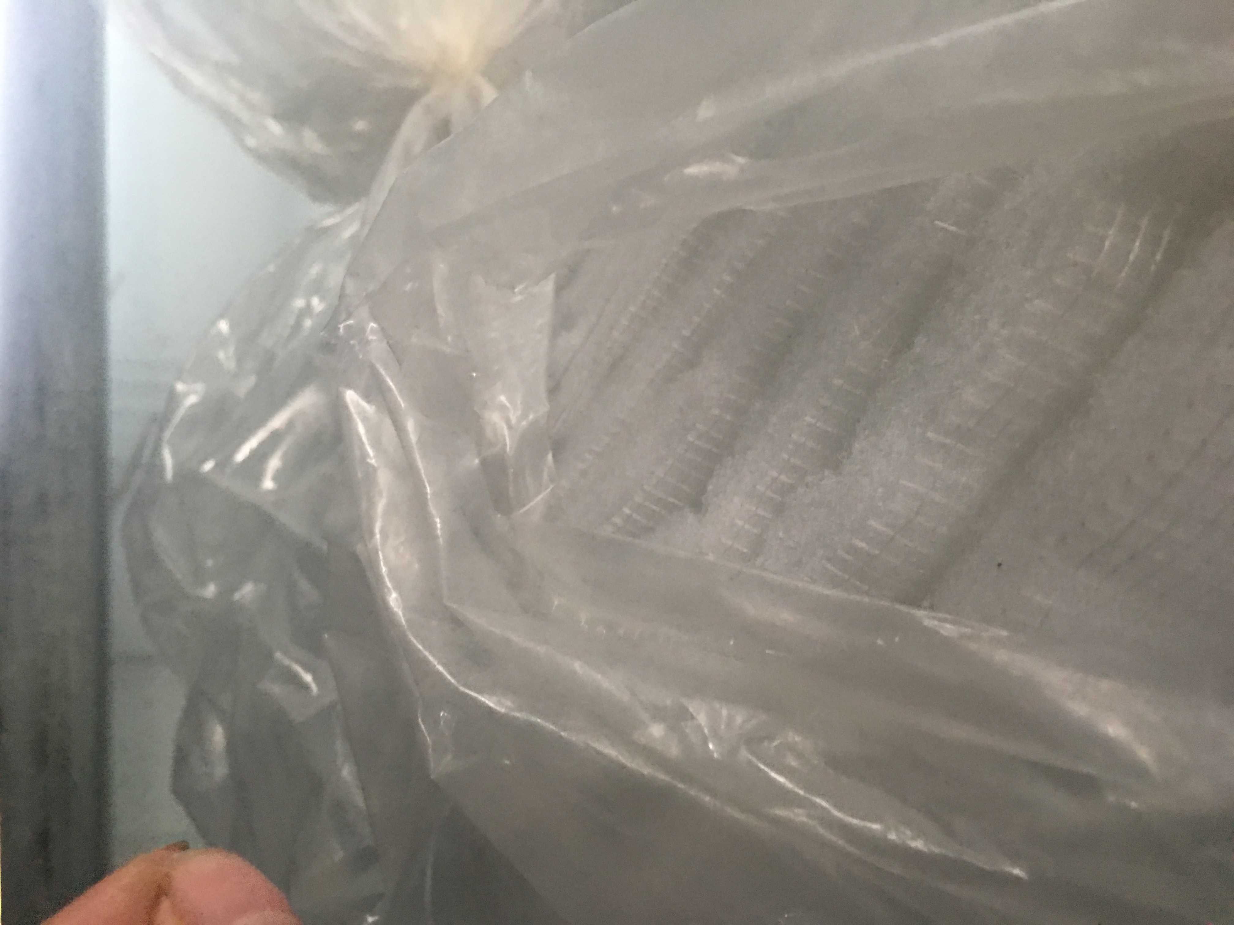 bong-loc-bui-dinh-co-keo-F5 liên hệ đông châu cung cấp Bông lọc trần phòng sơn hiệu quả F5