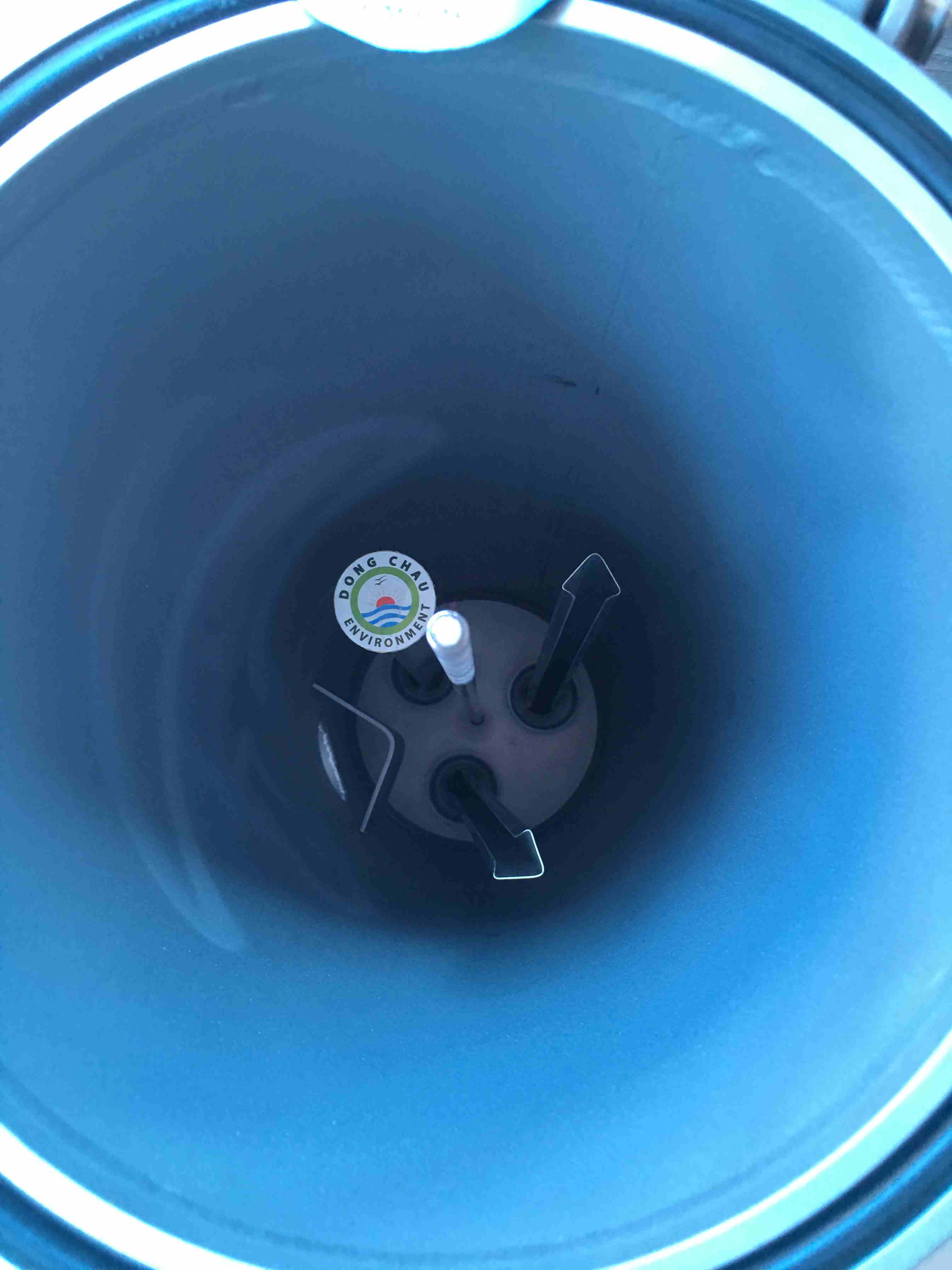 cau-truc-ben-trong-binh-inox-3-loi-20-inch-Singapore bên trong Bình lọc nước 3 lõi 20 inch DOE Singapore