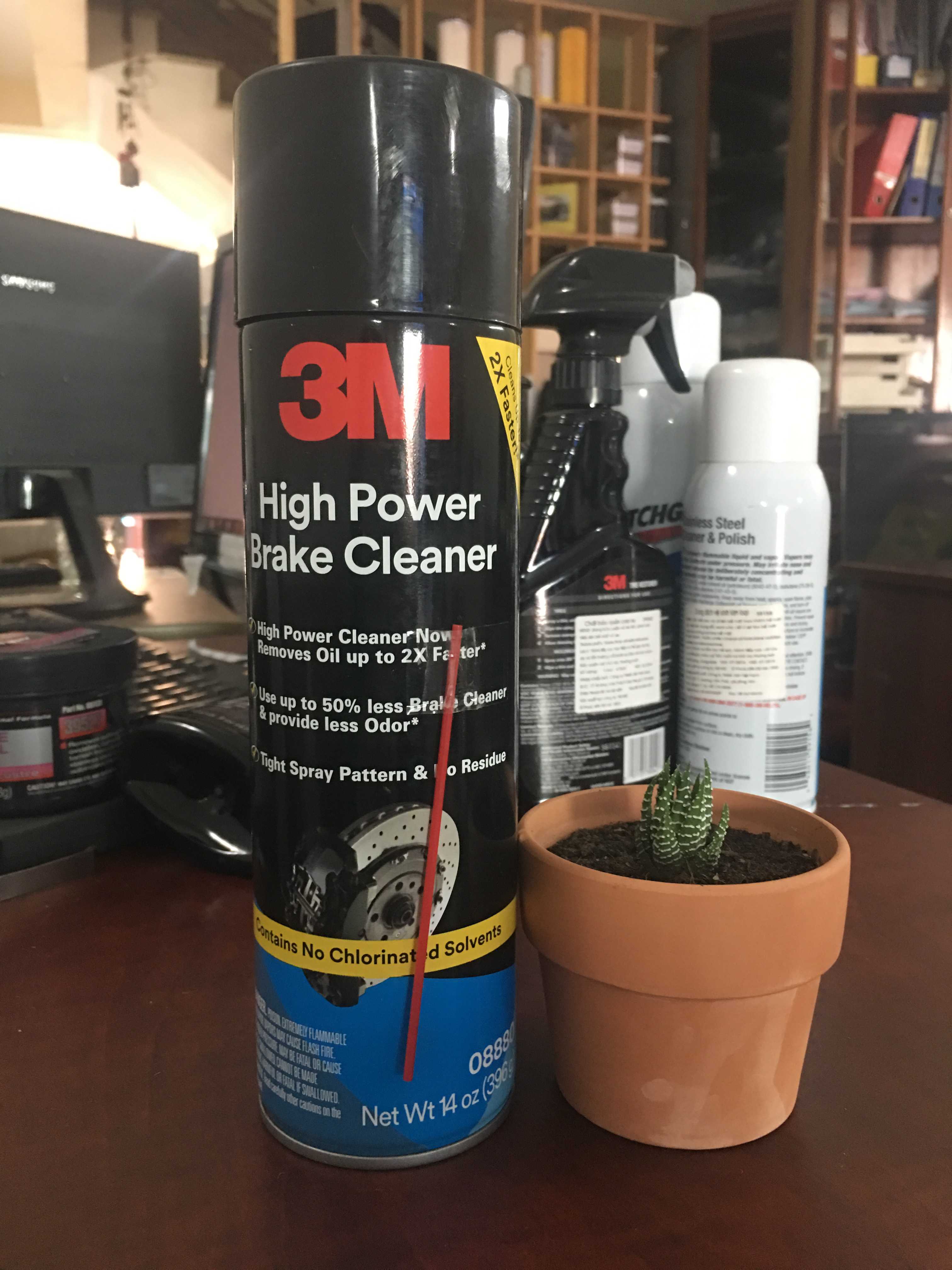 chai-xit-lam-sach-phanh-xe Chai xịt làm sạch phanh, thắng xe ô tô 3M 08880