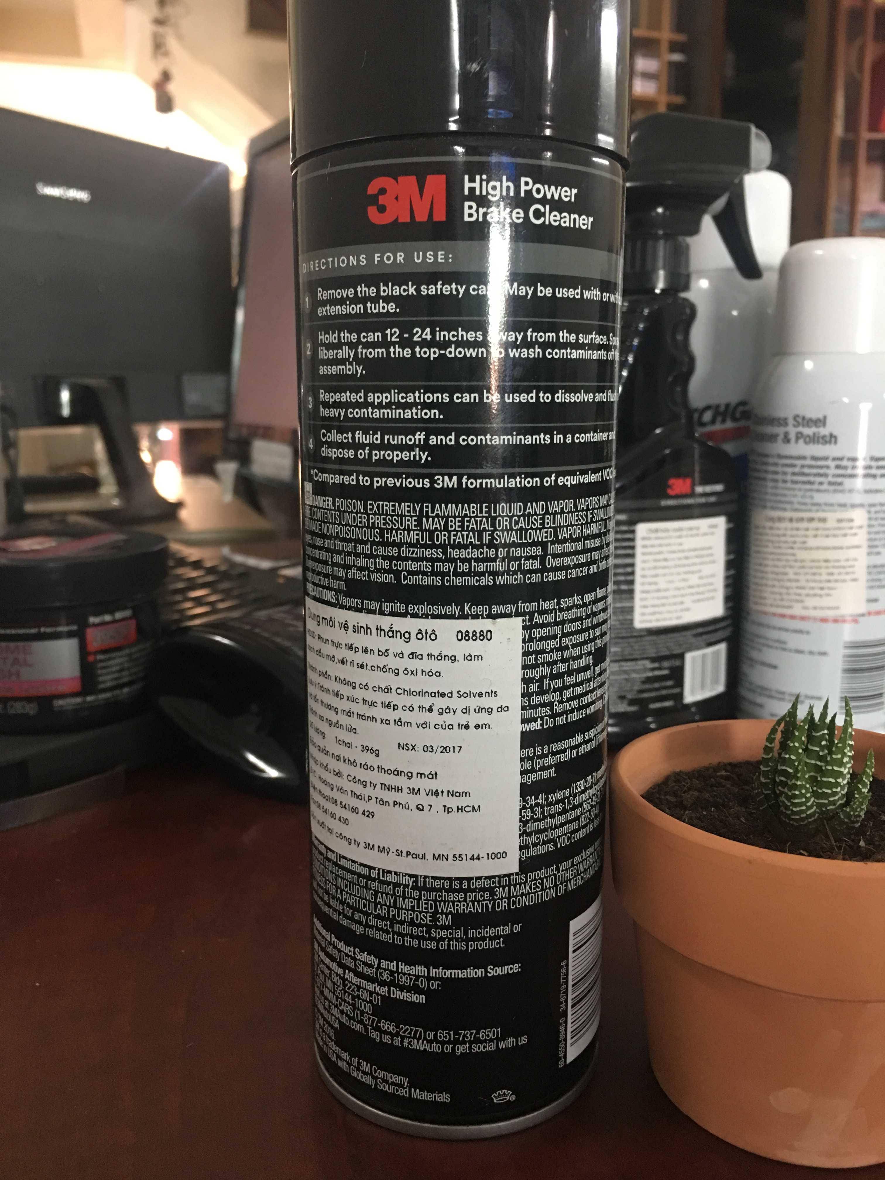 chai-xit-phanh-xe Chai xịt làm sạch phanh, thắng xe ô tô 3M 08880