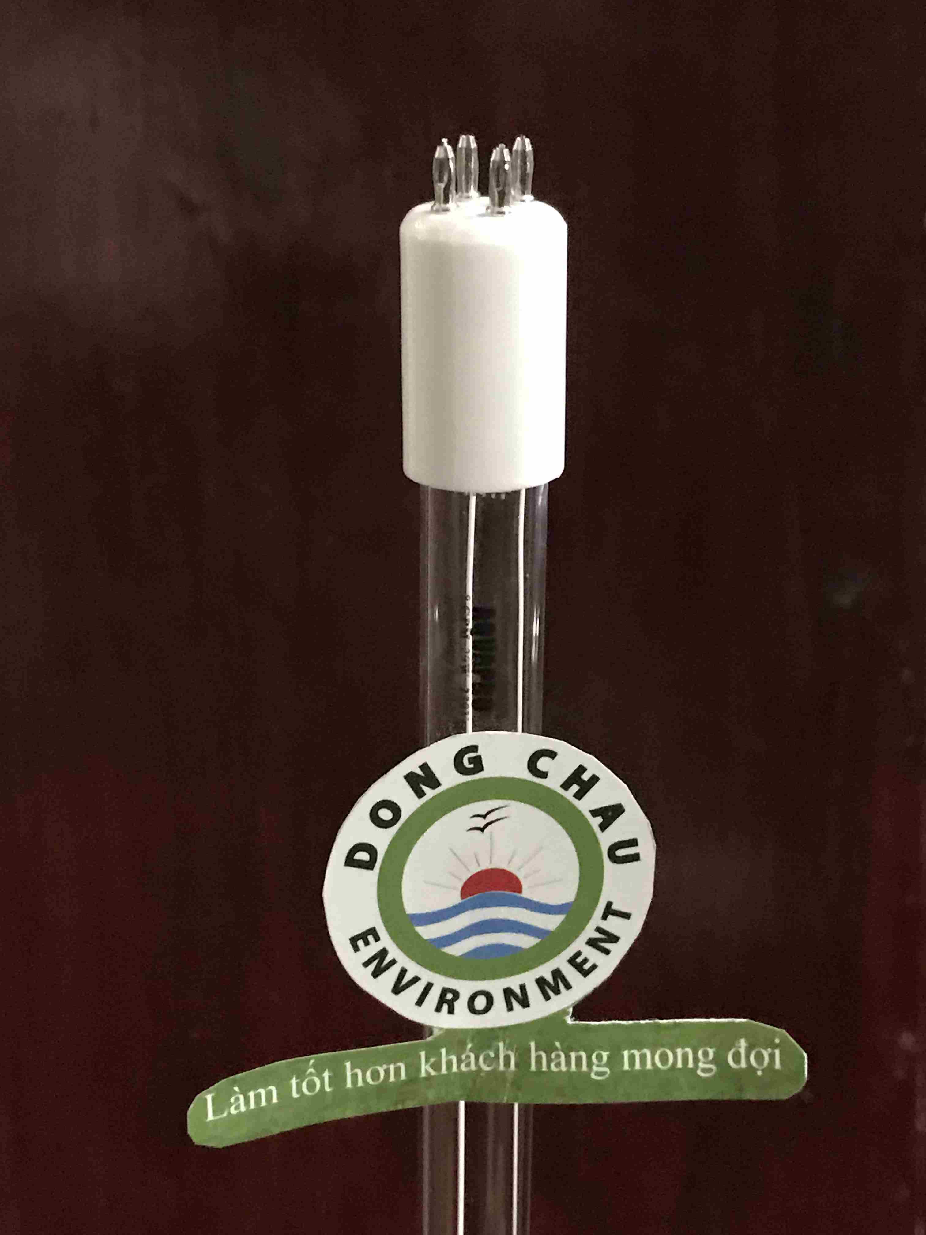 chen-bong-den-uv-29w. bóng đèn trong Bộ đèn uv diệt khuẩn nước 29W