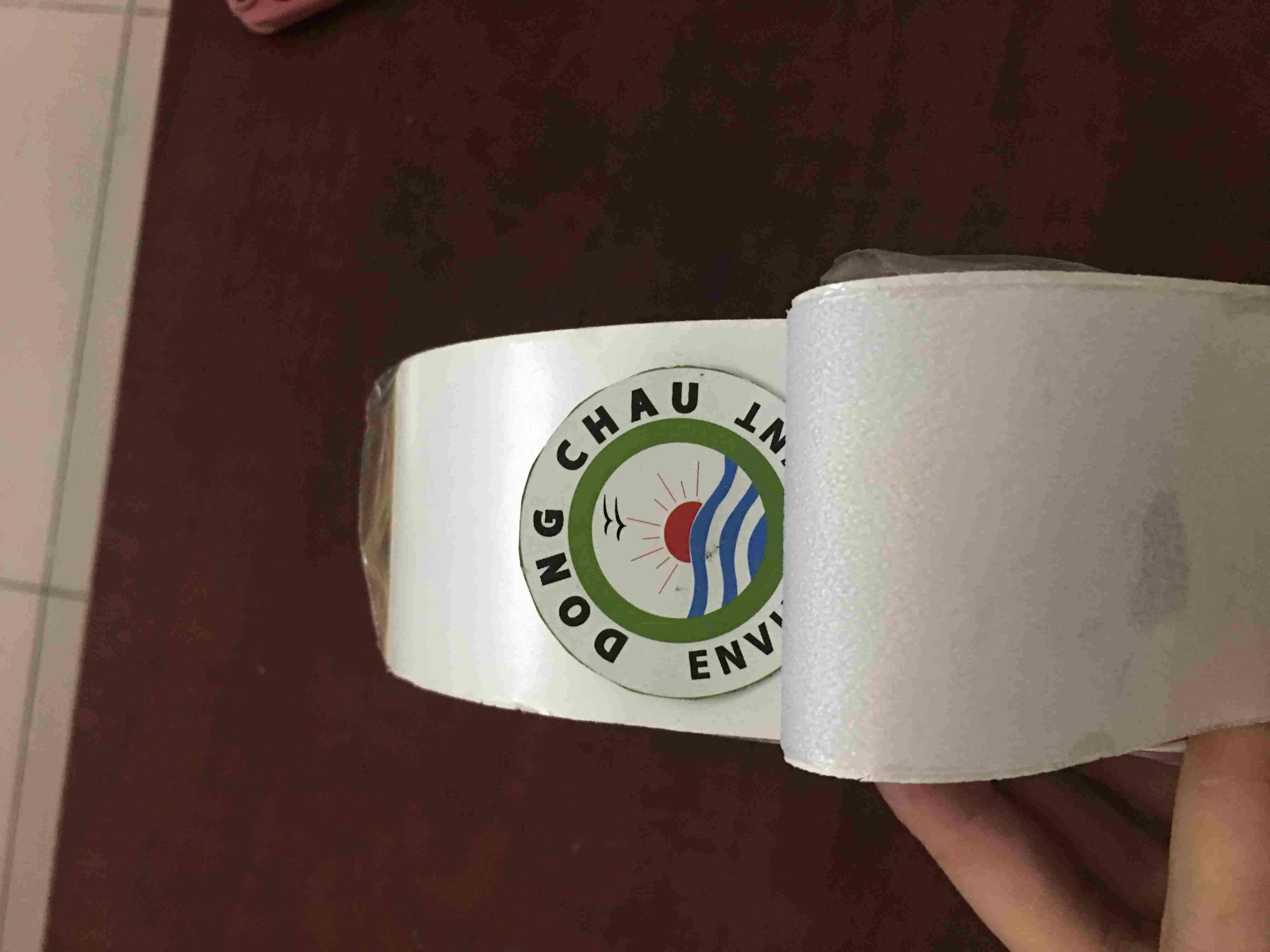 dan-nen-chong-truot-nga-trang-3m-220 cấu tạo keo Băng keo chống trượt màu trắng 3M 220