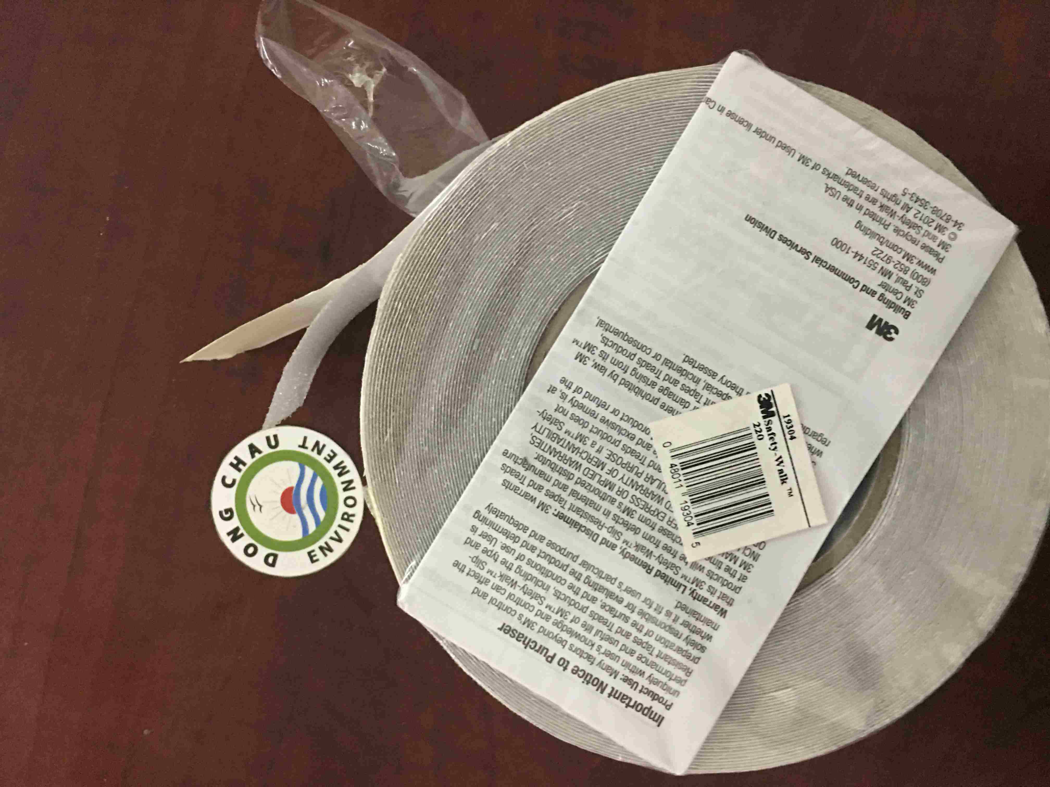 dan-nen-chong-truot-trang-3m-220 kiểm tra mã hàng Băng keo chống trượt màu trắng 3M 220