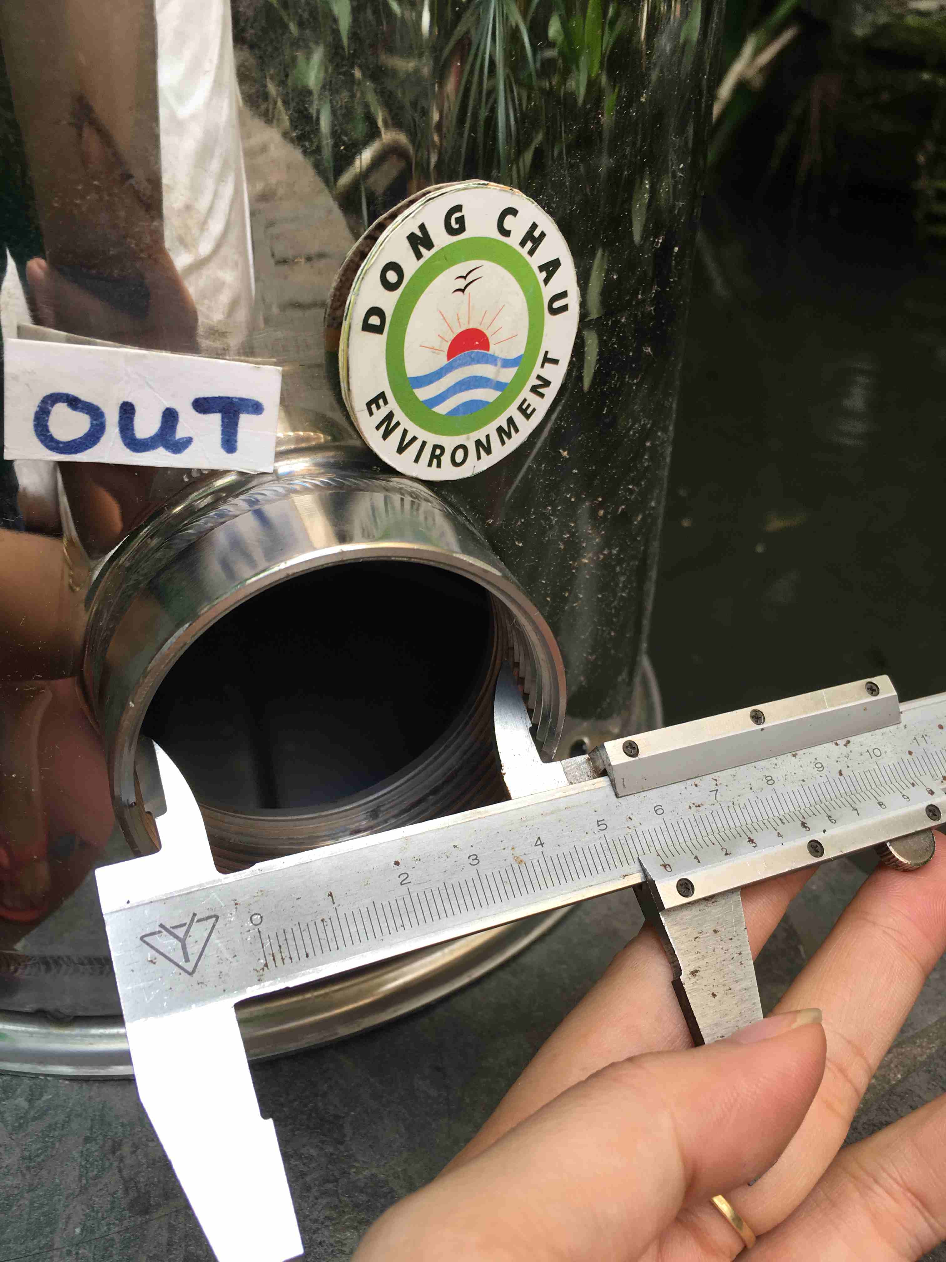 dau-ra-binh-loc-inox-TQ-7-loi-20-inch đầu nước ra Bình lọc 7 lõi 20 inch DOE Trung Quốc