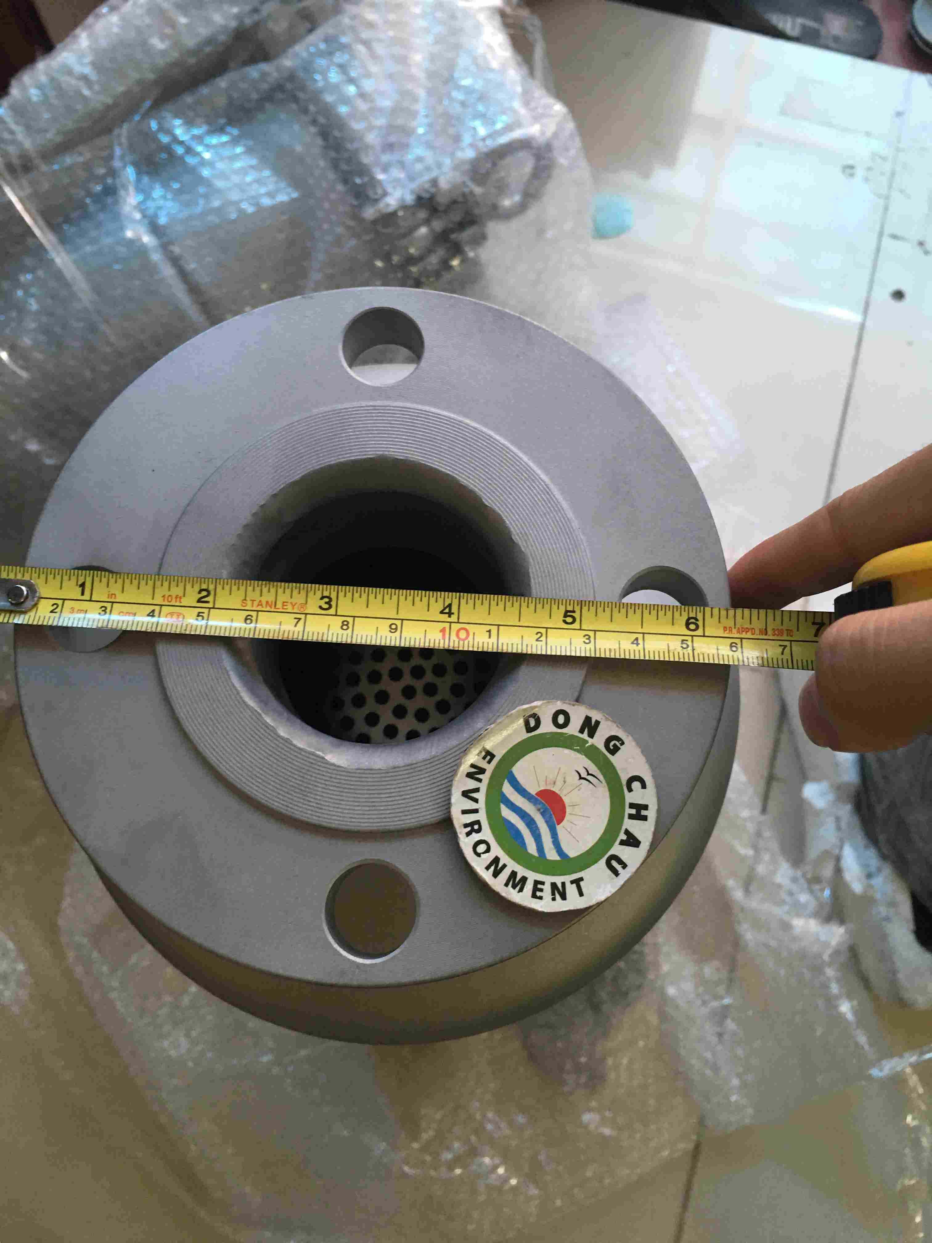 dau-ra-vao-binh-loc-size-1-singapore mặt bích mẫu cũ Bình SS304 lọc túi size 1 Singapore