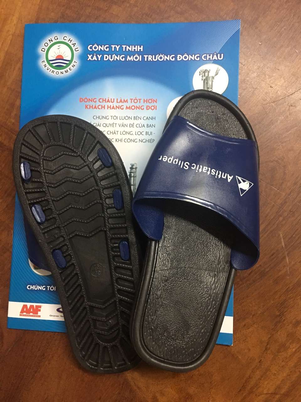 dep-di-trong-phong-sach phân phối giá sỉ Dép nhựa đi trong phòng sạch