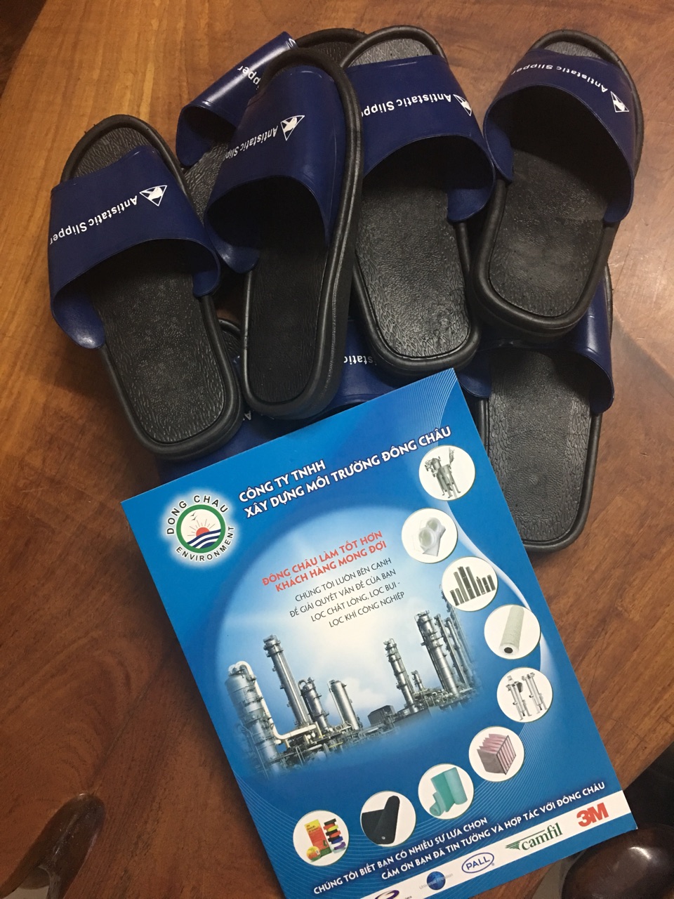 dep-phong-sach liên hệ đông châu cung cấp Dép nhựa đi trong phòng sạch