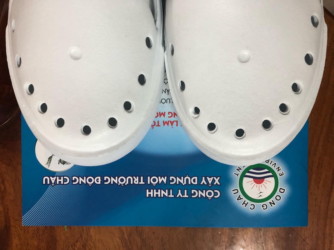 chi tiết cấu tạo Dép xốp đi trong phòng sạch