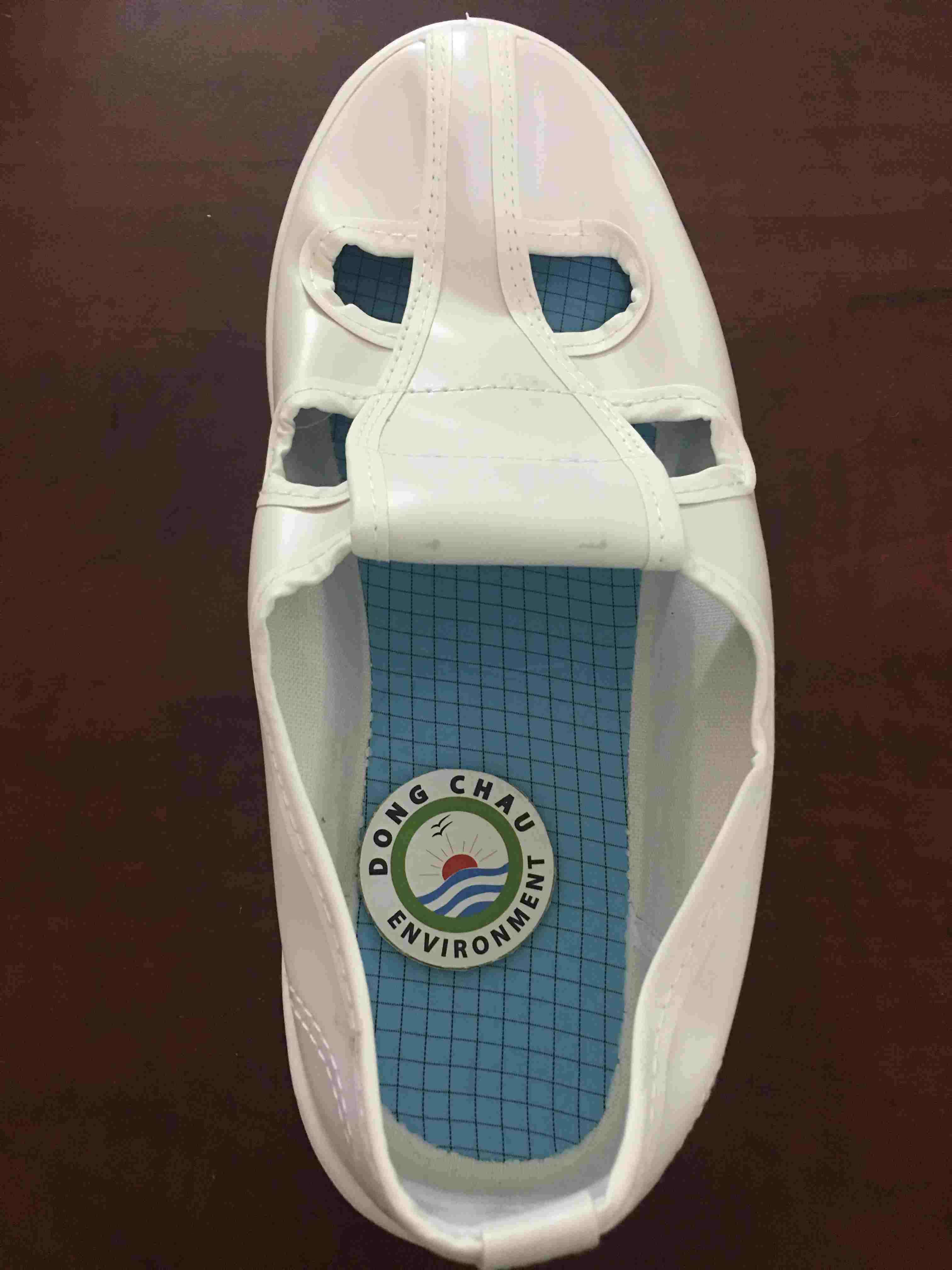 giay-chuyen-dung-phong-sach-4-lo bên trong Giày vải phòng sạch trắng