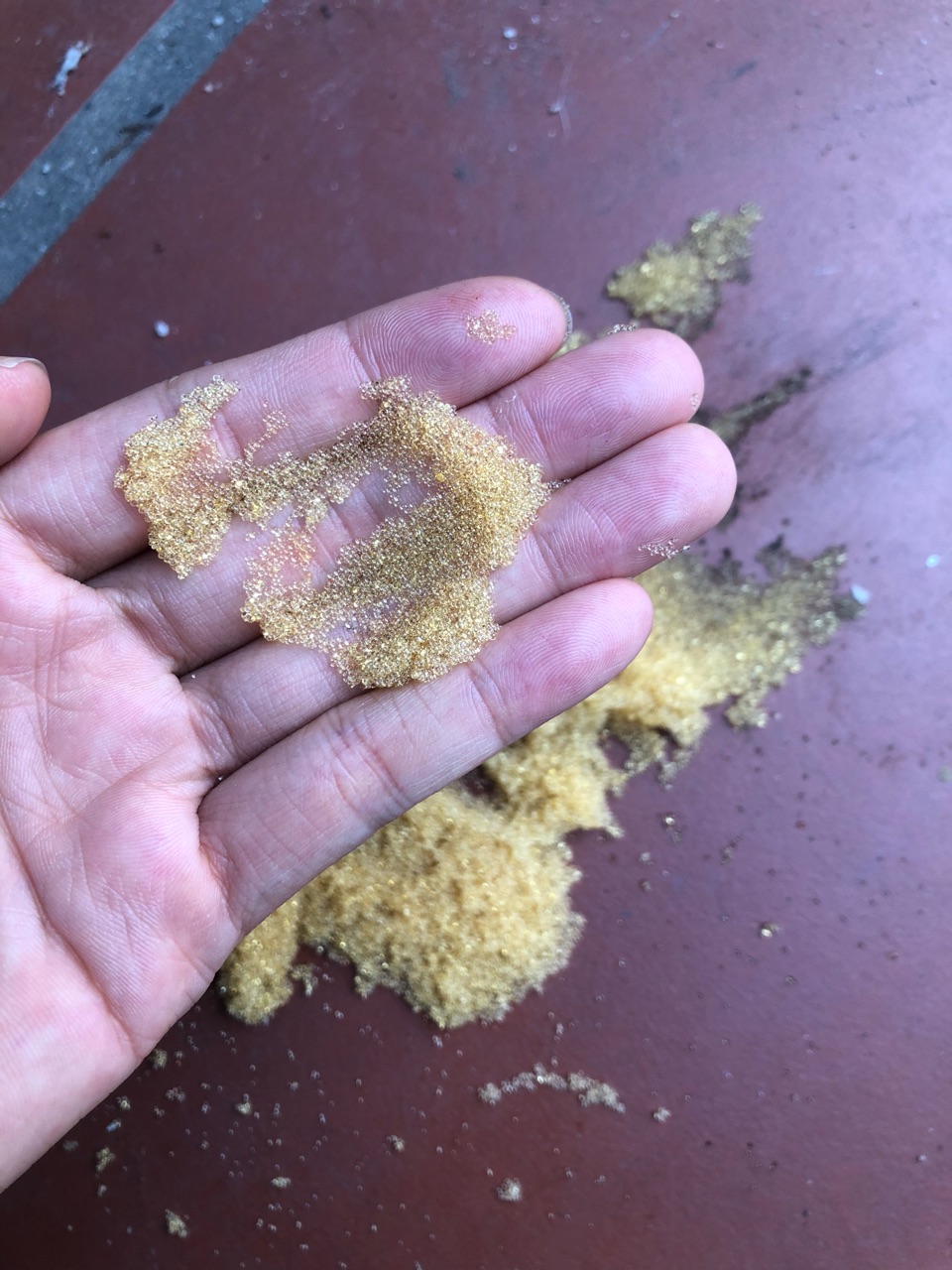 hat-IR100 cấu tạo hạt nhựa màu vàng Hạt cation Dow IR100 Na