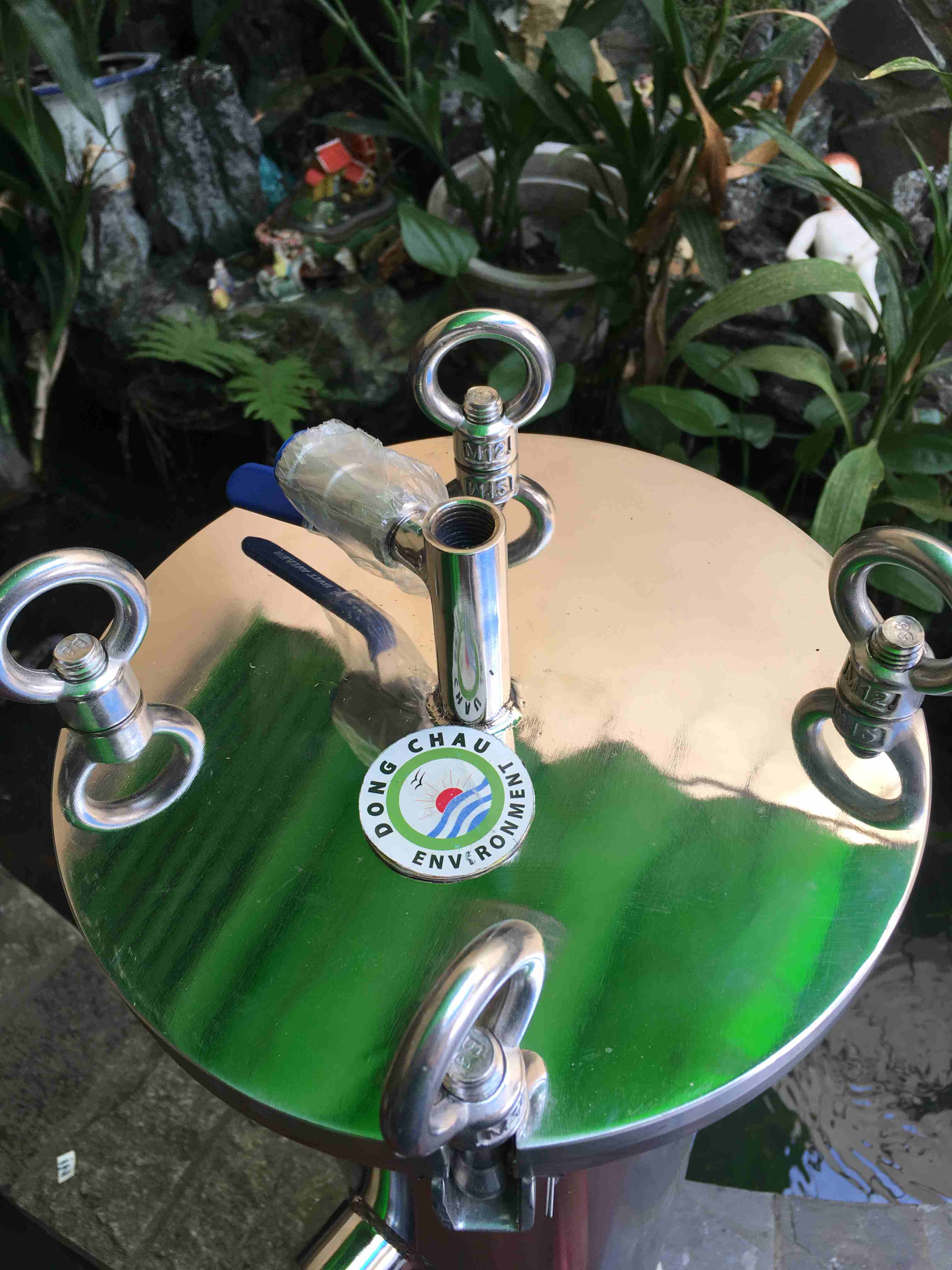 hinh-dang-binh-loc-3-loi-20-inch-TQ khóa giữ nắp Bình lọc 1 lõi 20 inch DOE Trung Quốc