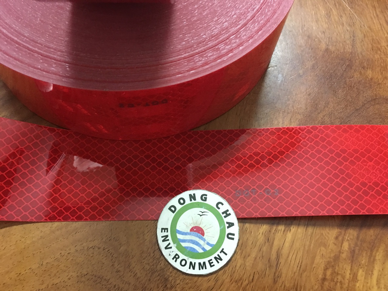 keo-phan-quang-do-3m-983-72 bản rộng Băng keo phản quang màu đỏ 3M 983-72