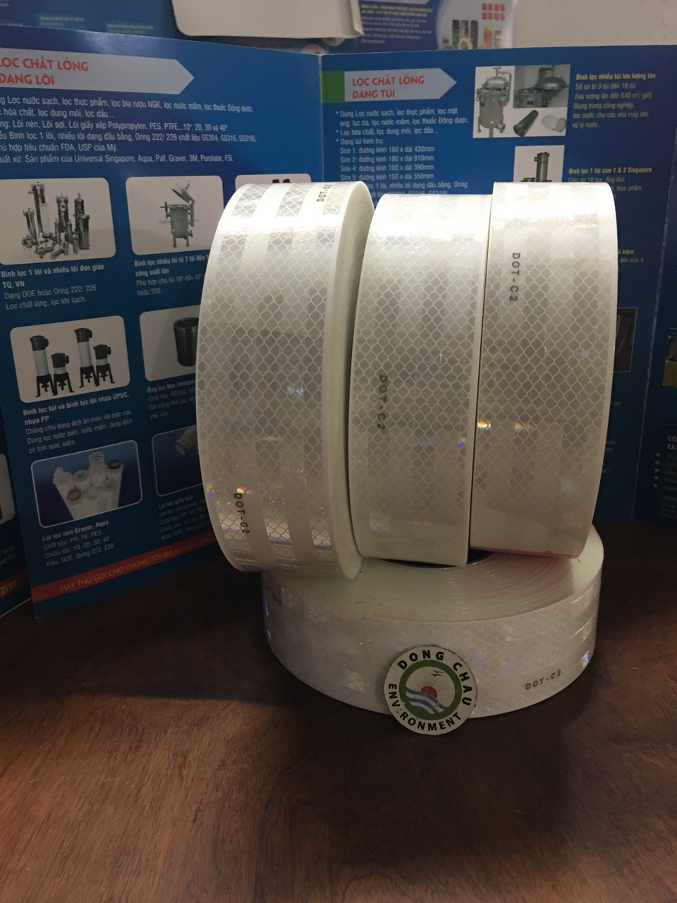 keo-phan-quang-mau-trang-3M-983-10 chi tiết cấu tạo bên ngoài Băng keo phản quang màu trắng 3M 983-10