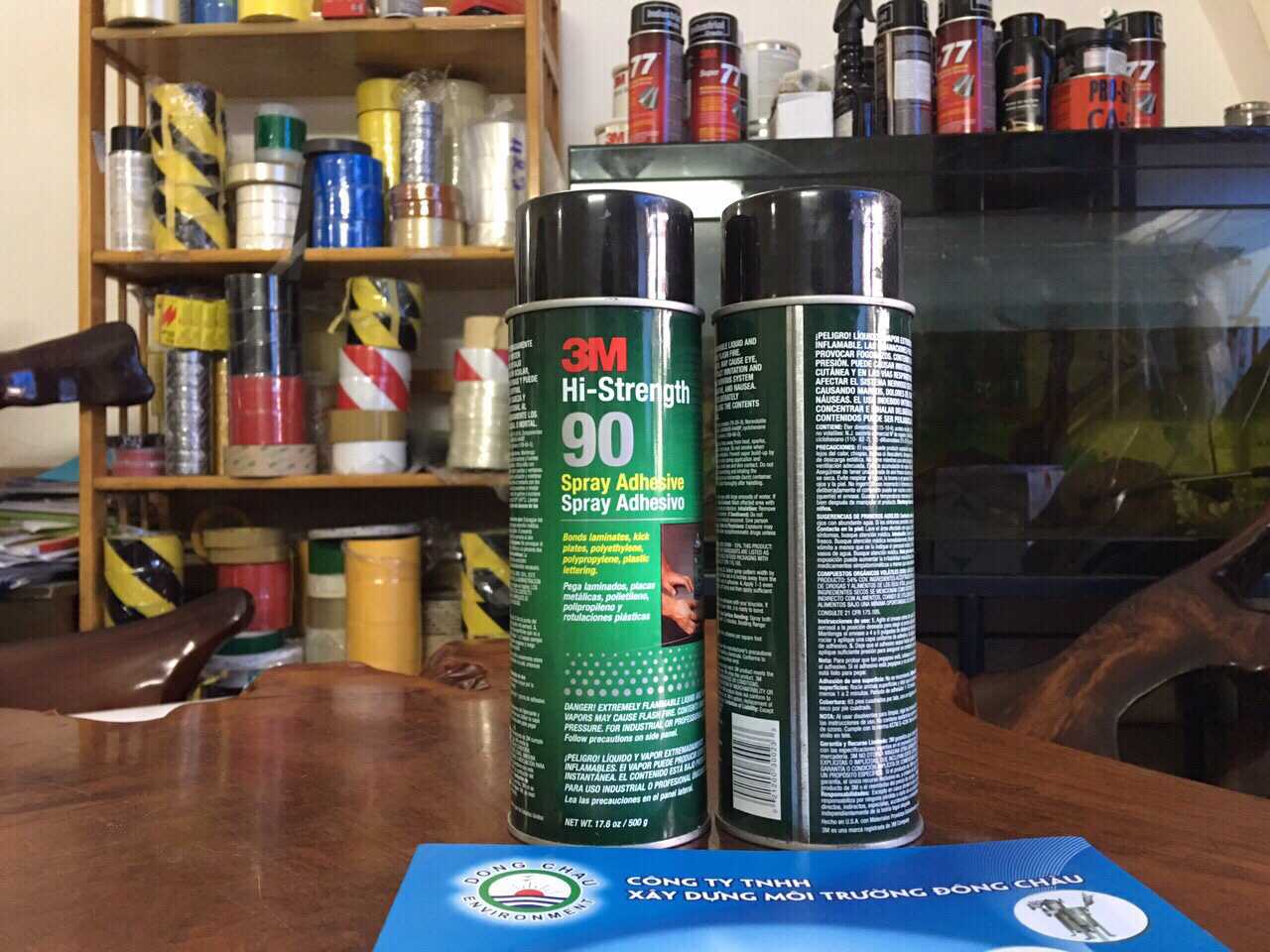 keo-xit-da-nang-90 hàng trưng bày Keo xịt 3M Hi-Strength 90